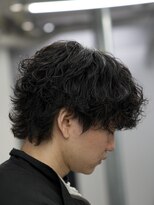 オーバル ジングウマエ(OVARL jingumae)&nbsp;シャドウパーマ縦落ちパーマフェザーパーマサーフカール