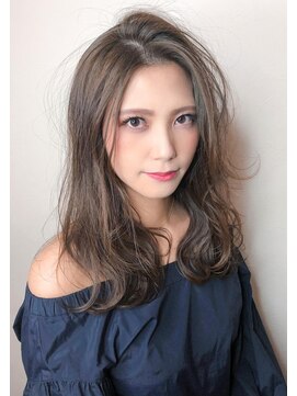 ニーフ(neaf) ローレイヤー×グレージュ　犬塚優介