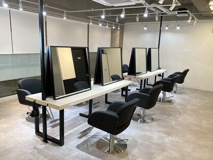 アグ ヘアー トロワ 加古川店(Agu hair trois)の写真