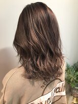 ユミリーバイルコル(umily by RuCOR.)&nbsp;ふんわりくびれヘア/グレージュ/ハイライト/レイヤー
