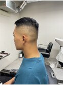 スキンフェードバーバースタイル