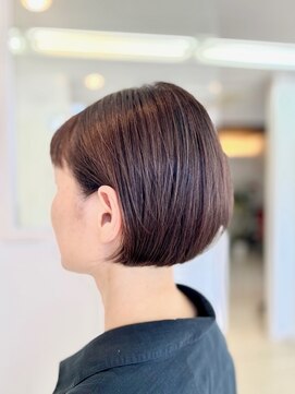 ディグニティ(DIGNITY) 首元スッキリショートボブ×透明感のあるグレイ系カラー