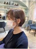耳掛けが可愛い丸みショート
