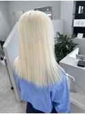 ホワイトブロンド抜きっぱなしブリーチダブルカラーハイトーン