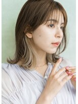 トッカ 札幌(tocca) 切りっぱなしミディアム/ミルクティーイヤリングカラー