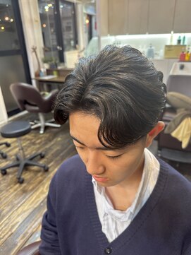 クラウドヘアー CLOUD HAIR 韓国風ニュアンスくせ毛カットセンターパートパーマ