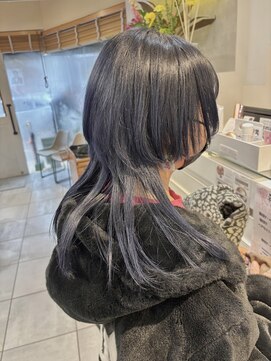 ネオリーブカフ 鶴ヶ峰店(Neolive caff) ダブルカラー　ウルフカット　ネイビーブルー