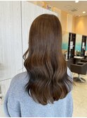 アッシュベージュカラー×20代韓国風外巻きスタイル