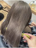 これからの季節にミルクティグレージュ