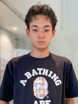 ラパンセヴェールメンズ 栄(LA PENSEE VERT MEN'S) センターパートショート