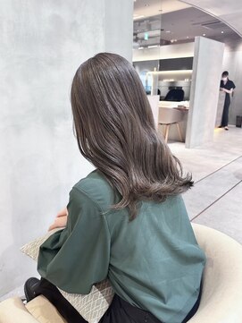 ロンドイディールバンダイ 新潟万代(Lond ideal) 透明感オリーブブラウン♪