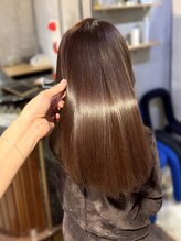 "髪質改善ケラチントリートメント"水鳥由来ケラチンで髪の芯から質感を整える髪質改善