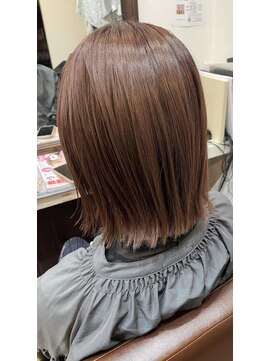 ヘアーショップアミティ 切りっぱなしボブ×パープルカラー