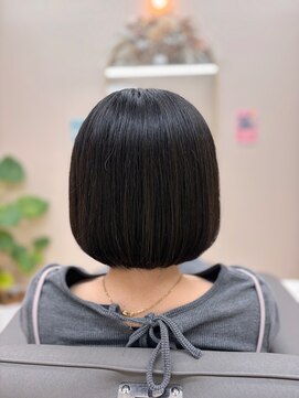 アンジュール コロレ(1//jour colore) 大人可愛い【艶感ミニボブ】