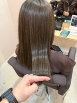 カミエ(kamie)&nbsp;透明感のあるブラウンセミロング×上質な仕上がり