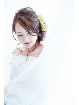 ラエティス(Laetus) 【Laetus/大和西大寺】ルーズなネープシニヨン