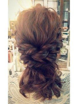 ヘアメイクサロンシャルメ(Hair Make Salon CHARMER) CHARMERナチュラルウェーブスタイル