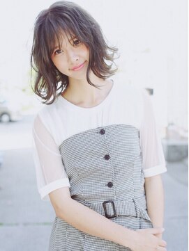 ヘアーループレル(Hair ruup Rell design works) アッシュグレーの切りっぱなしボブ