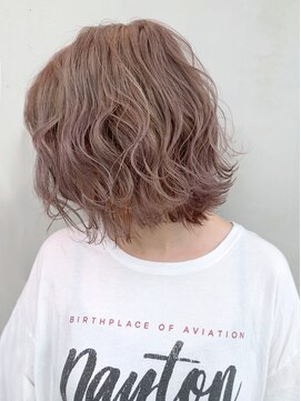 アルバム 銀座(ALBUM GINZA) ミルクティーベージュ_外ハネボブアッシュブラウン_ba271992