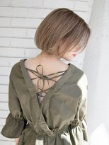 ルティア 池袋(Lutia)&nbsp;柔らかベージュ×前下がりボブ