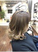 ベージュ系グラデーション