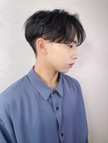 アンダーバーホワイト(_WHITE)&nbsp;前下がりセンターパート