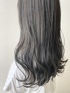 オウルヘアー(Owl hair) グレイカーキ/ブリーチ履歴あり