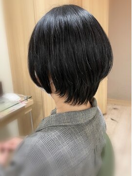 アエラス(Aeolus) やわらかストレートショート