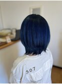 ブルーブラックのくびれボブ