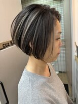 キューズ クラブ(cuz KLUB)&nbsp;【cuzKLUB】前下がりボブ×ハイライト グレー　池袋
