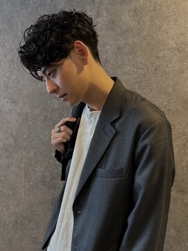 シック(chic.) 色気ムンムンスパイラルパーマ