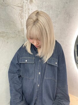 アロ 大阪梅田(alo) 【momoa】ホワイトヘージュカラー