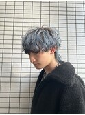 ハイトーンペールブルーエンドカラーマッシュウルフ