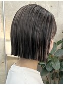 栄ハイライト透明感耳掛けボブスタイル