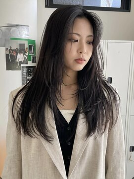 エイチ(811) バーガンディチャコールグレーハッシュカットペールオレンジ