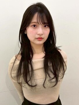 アイウィル(Ai WilL) アッシュグレージュ レイヤーカット くびれロング 20代