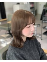 シェス 梅田茶屋町(shes)&nbsp;くびれヘア×グレージュカラー/アリサ