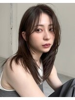 ネイト(Neit) レイヤーカットグレージュカラー