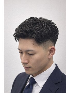 プレミアムバーバー 原宿店(PREMIUM BARBER produce by HIRO GINZA) フェードパーマショート