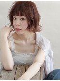 無造作なカールの大人かわいい切りっぱなしボブ