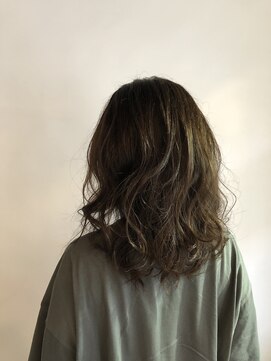 ブロッサム 若葉店(Blossom) マットグレージュミディアムヘア