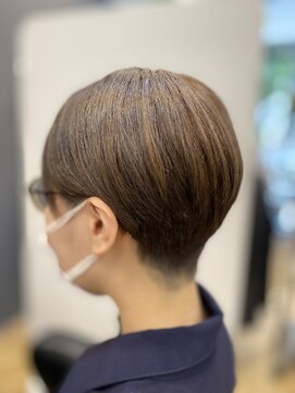 アルター(aL ter) 襟足刈り上げショート