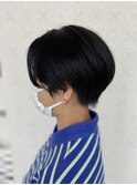 ショートボブ