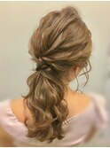 アレンジヘアセット　ローポニー　パーティーヘア　結婚式ヘア
