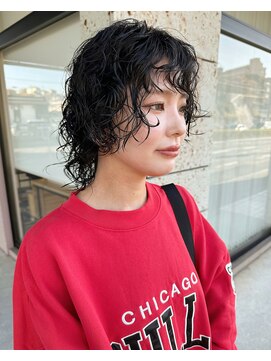 シンス(Since) ウルフベース ぐるっと動き出す スパイラルパーマ