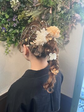 ヘアーズ ラブリージョブリー(hair's Lovely Jubbly) 【前田】編み下ろしポニー