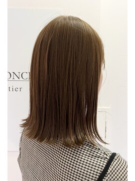 ワンコンセプト(ONE CONCEPT) 【ONE CONCEPT 大人女性のための切りっぱなし外ハネスタイル】