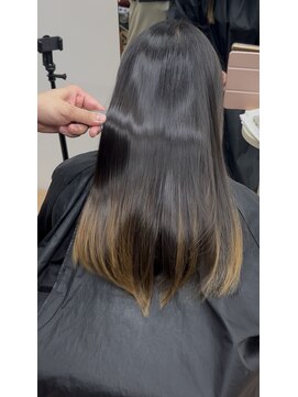 ヌエン 渋谷(NU/EN) 海外ガール風ロングレイヤーカット/バタフライカット/小顔カット