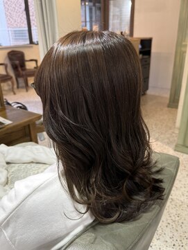 サンバイセライロ 千葉(SAN. by celilo) オリーブブラウン*オリーブベージュ/千葉駅/MINA