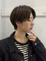 クロト(Clotho) ◎上品さと抜け感のバランス◎耳にかけて作るハンサムショート